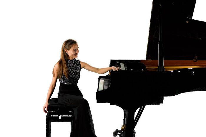 Anahita Pasdar